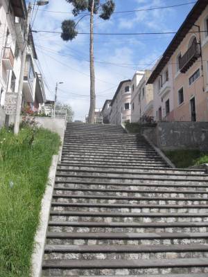 sidestreet up from Los Rios